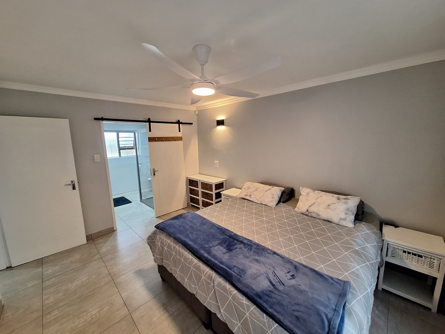 4 Bedroom Property for Sale in Wavecrest Eastern Cape